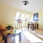 50 M Do Plazy Thobruk Apartamenty Piekna Dama Z Kolobrzegu