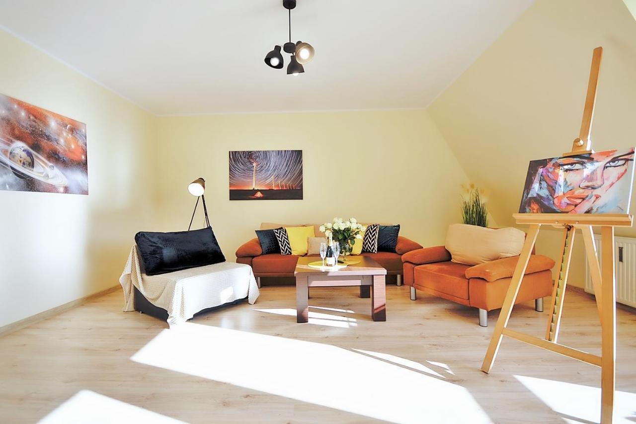 Apartment 50 M Do Plazy Thobruk Piekna Dama Z Kolobrzegu