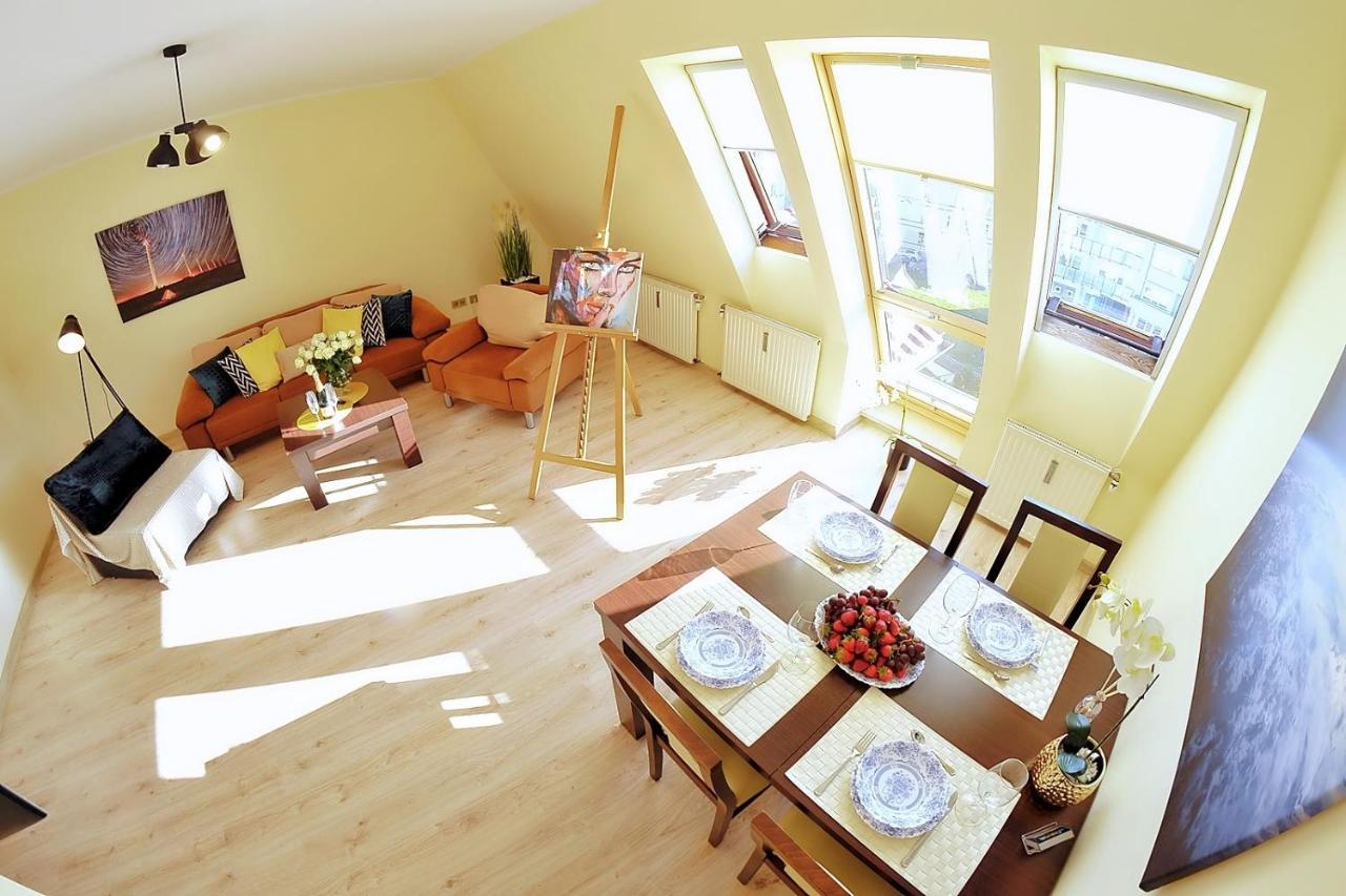 Apartment 50 M Do Plazy Thobruk Piekna Dama Z Kolobrzegu Kolberg